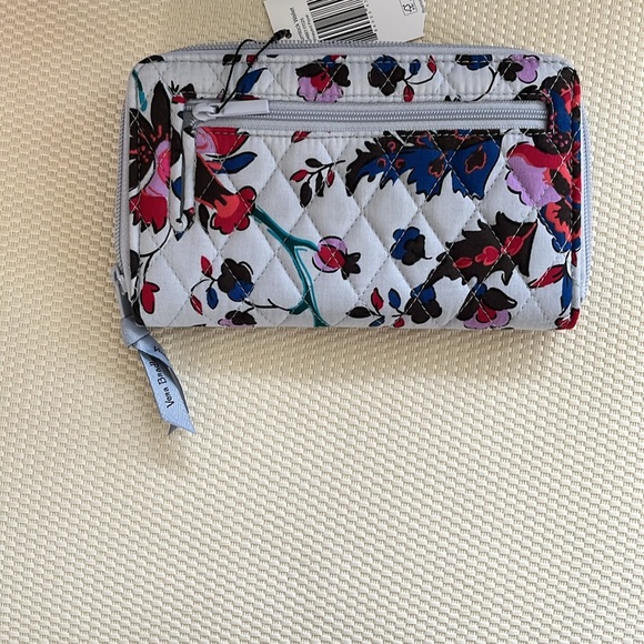 COPY - NWT Vera Bradley Tote With RFID Wallet in Vineyard Floral - Picture 7 of 14